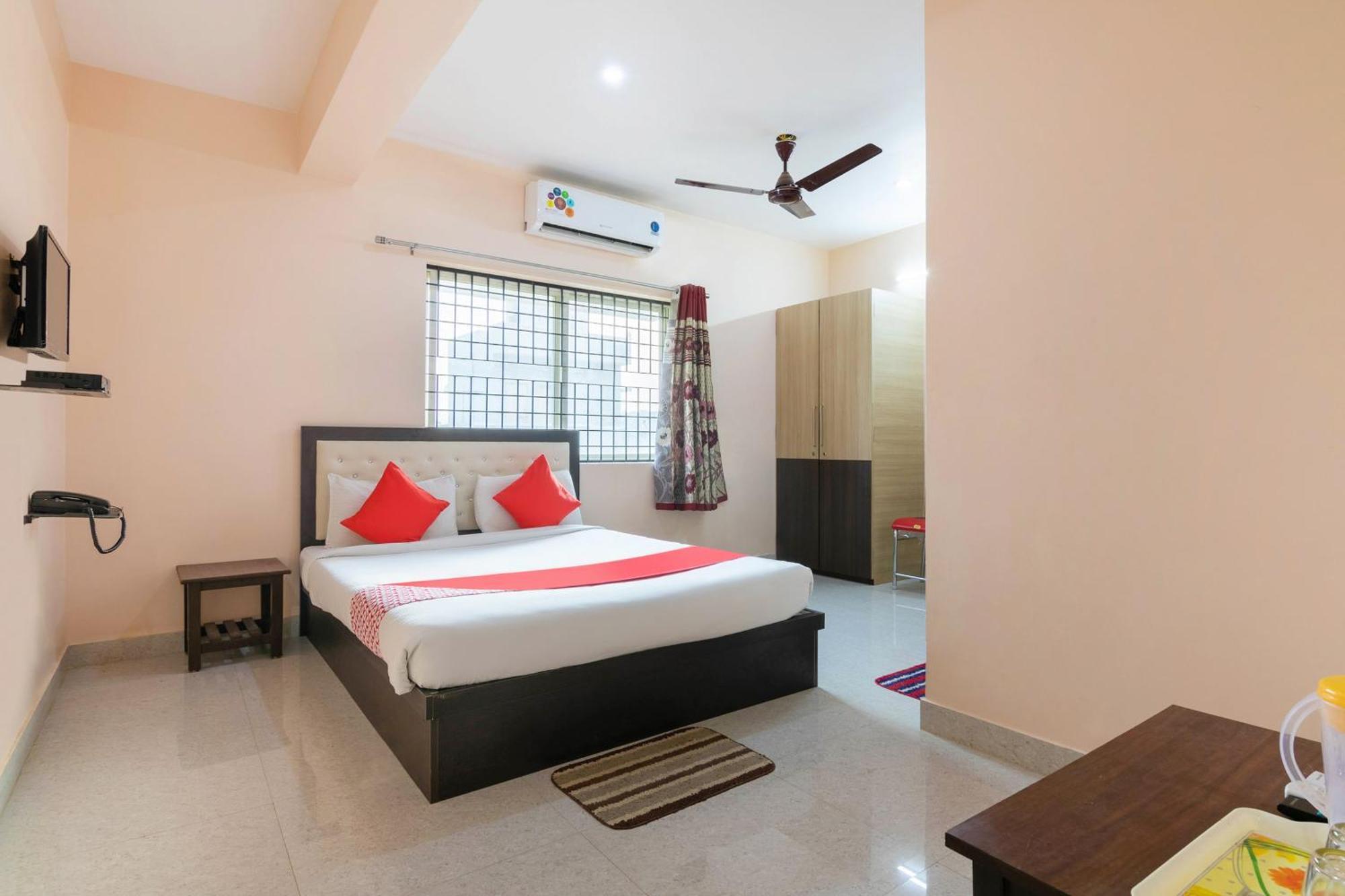 โอโย แฟล็กชิป 11419 สุริยา เรซิเดนซี Hotel Dod Jala ภายนอก รูปภาพ